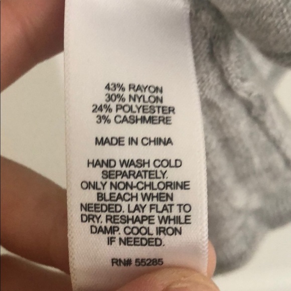 Express sweater - Picture 3 of 3